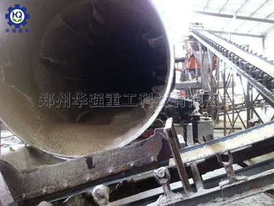 轉(zhuǎn)鼓造粒機(jī)肥料生產(chǎn)線現(xiàn)場